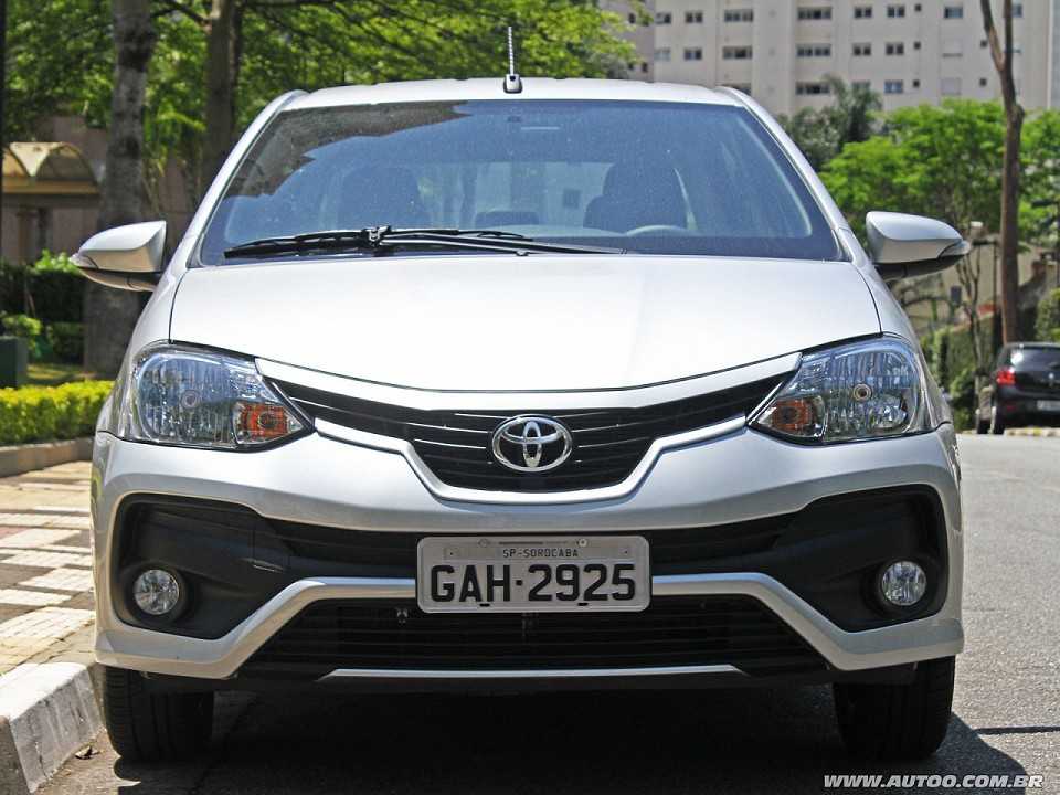 Toyota Etios Sedã 2017